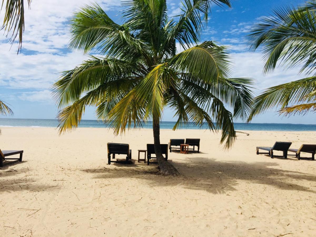 Aqua Marine Beach Hotel كالكوداه المظهر الخارجي الصورة